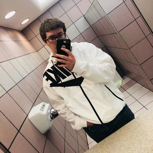 Meet your Posher, Jeffrey